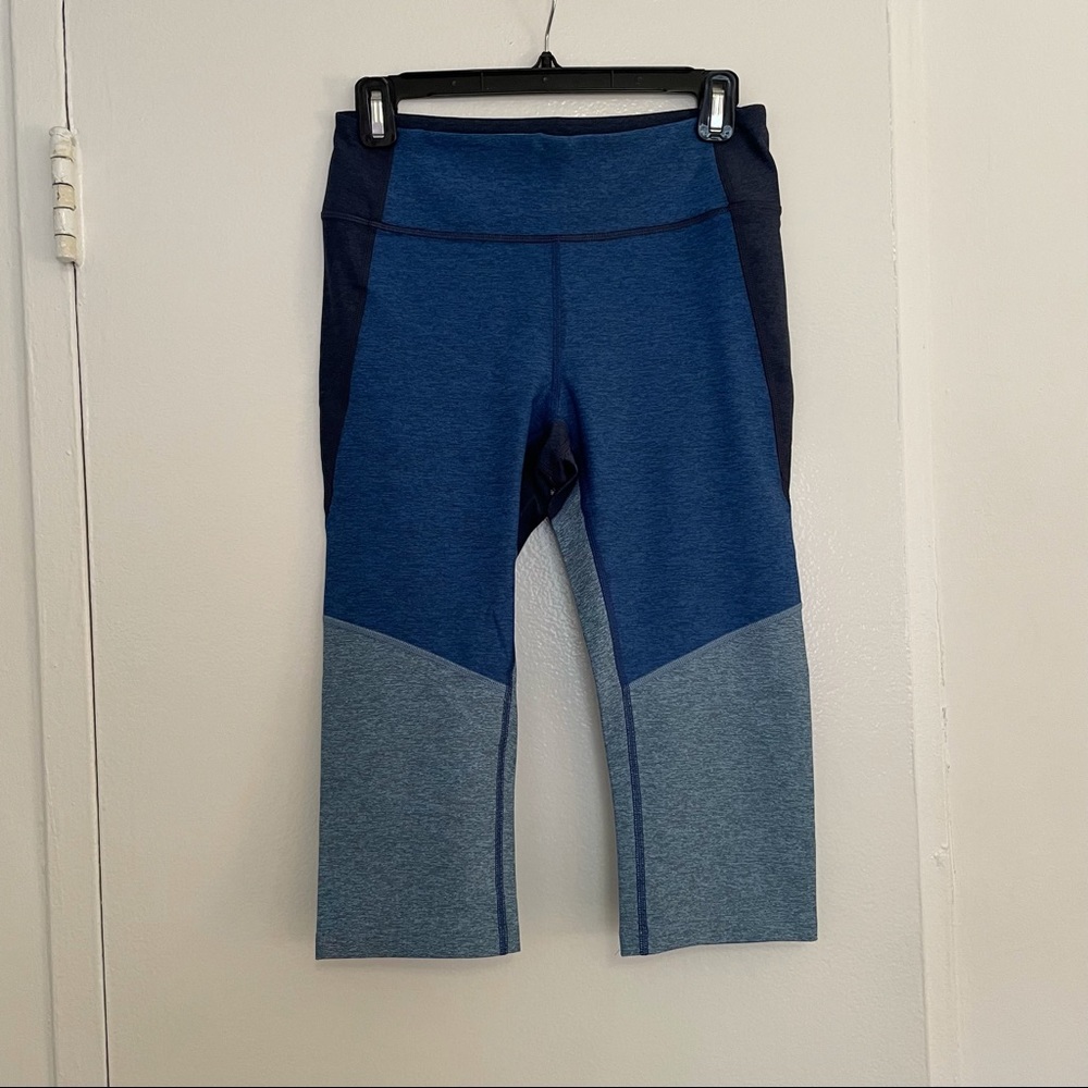 Outdoor Voices - TriTone Kneecap Legging
